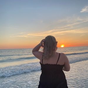 Meet your Posher, Cami